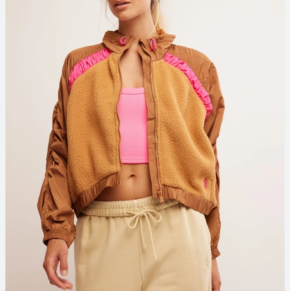 NWOT Free People Movement Amelia Zip Up Fleece in Camel Malibu - Picture 2 of 13
